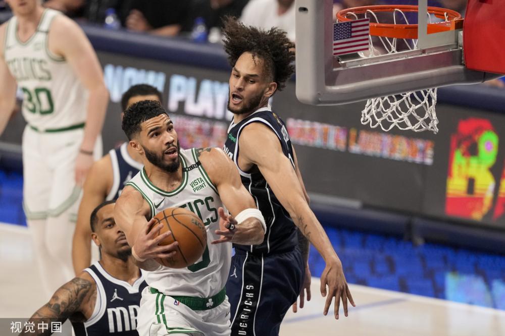 相比之下 相比之下