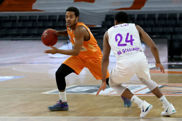 而非依赖判 而非依赖判