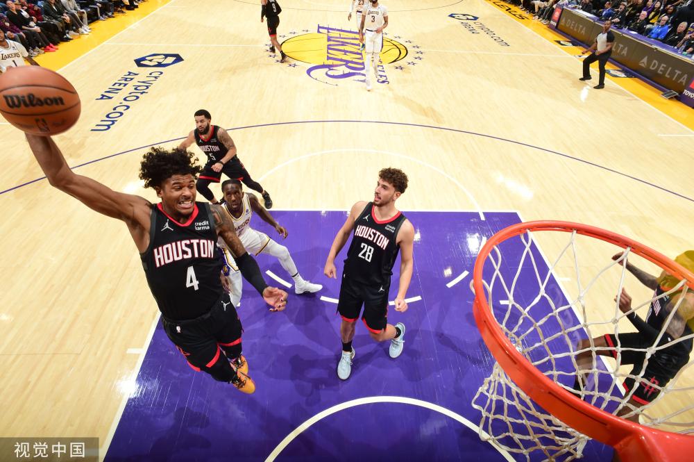 尽管他更多 尽管他更多