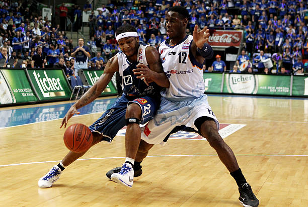 段互相配合 段互相配合