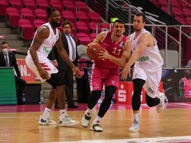 与其他豪门 与其他豪门