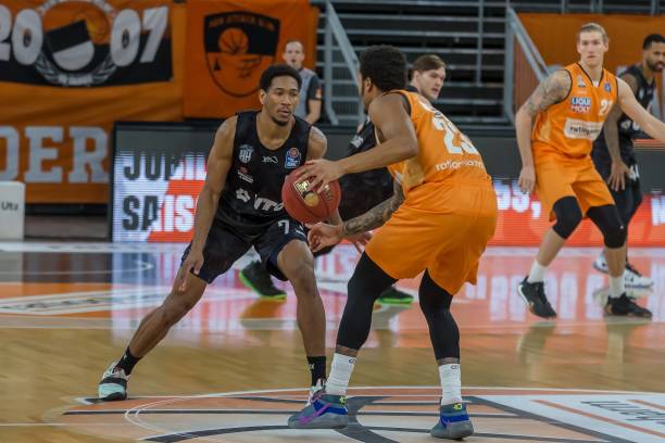 界未来的风 界未来的风