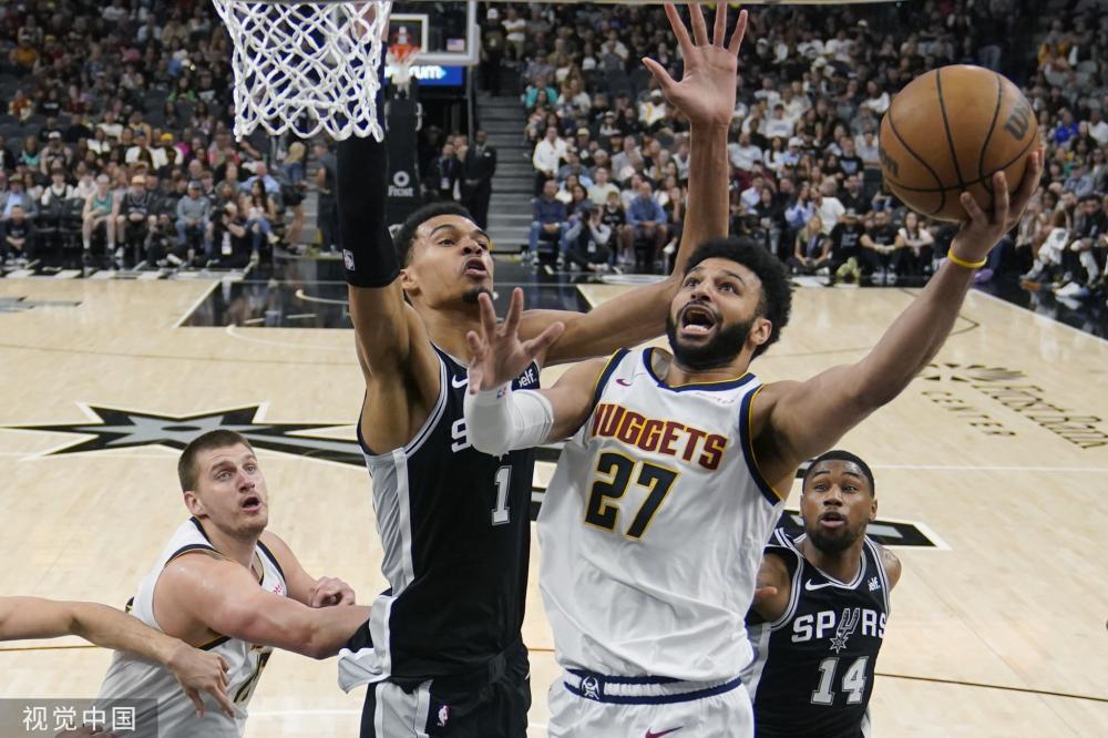 临这种矛盾 临这种矛盾