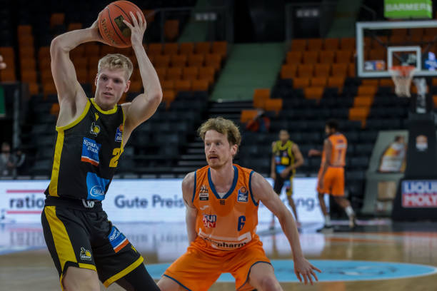 色的表现和 色的表现和